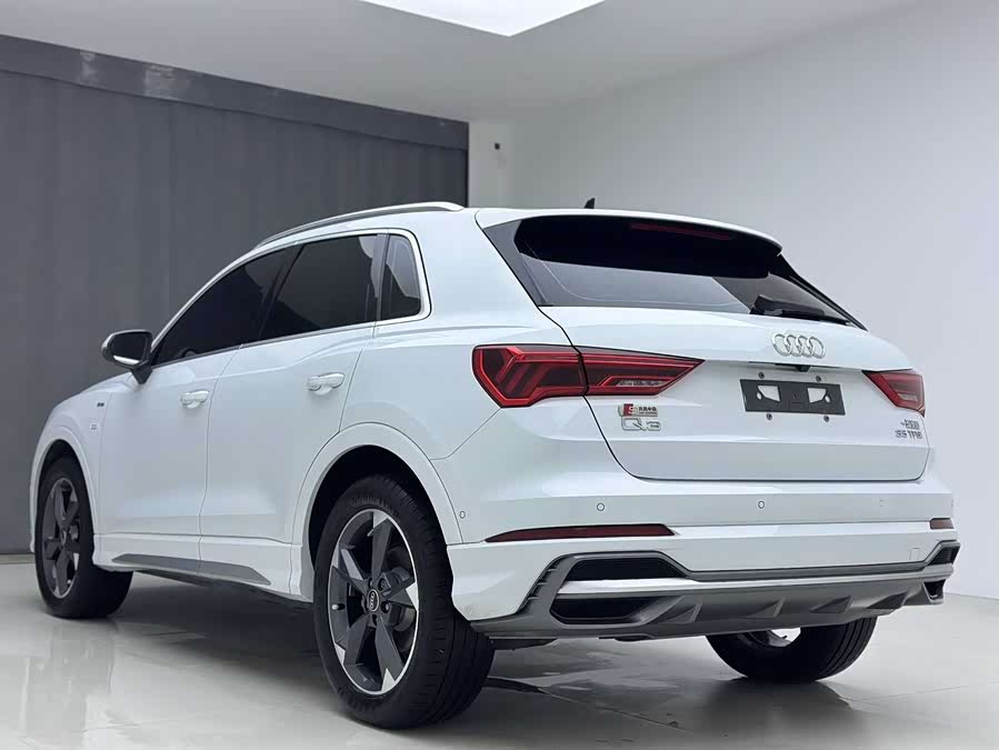 Audi Q3 2022 #6 Audi Q3 2022 car image #6
