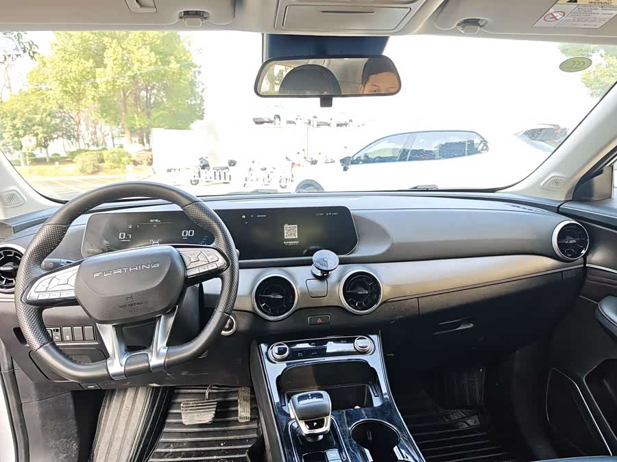 Forthing T5 EVO 2020 car image #6