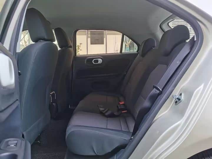 MG 3 2014 car image #6