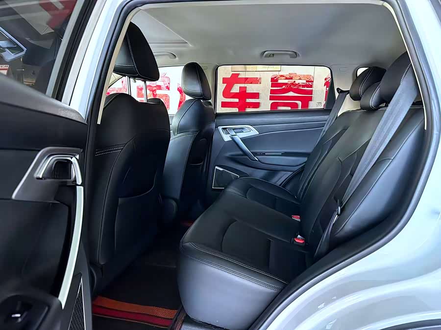 GEELY Boyue 2021 car image #6