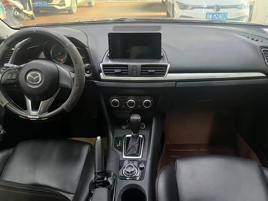 Mazda 3 Axela 2016 car image #6