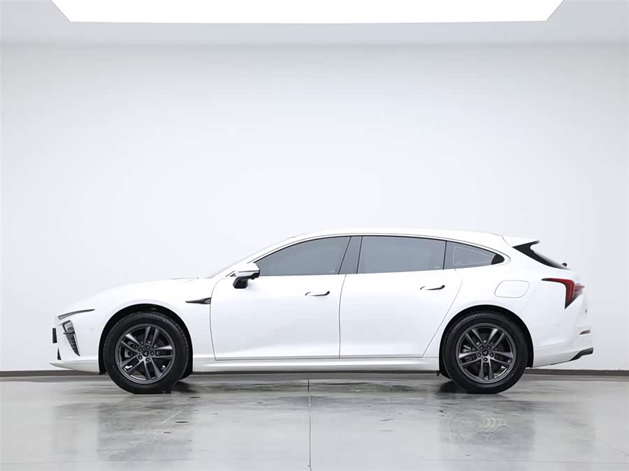 哪吒汽车 哪吒S猎装 2025 #6 哪吒汽车 哪吒S猎装 2025 汽车图片 #6