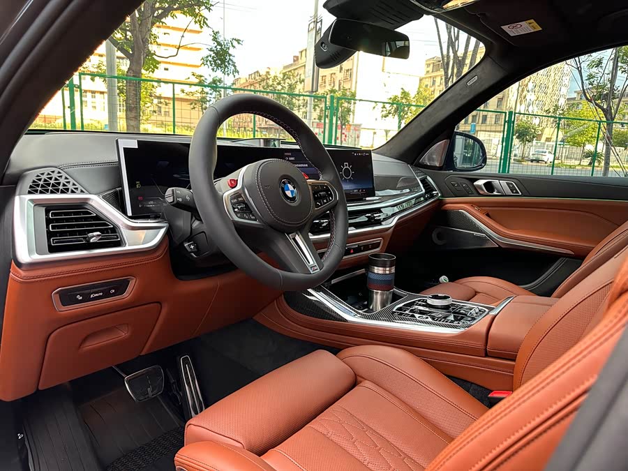 BMW X7 2025 immagine di auto #6