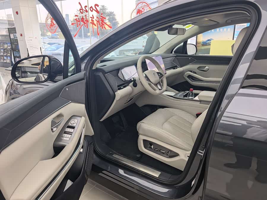 BYD Tang L 2025 #6 BYD Tang L 2025 car image #6