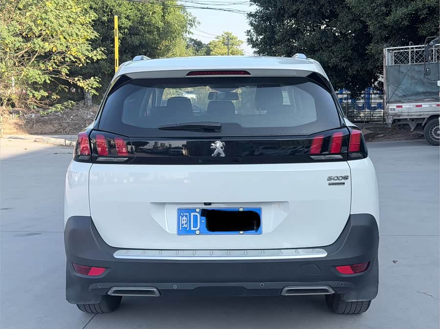 Peugeot 5008 2017 car image #6