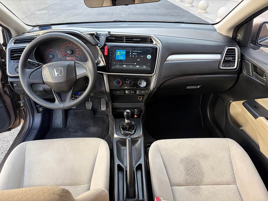 Honda Greiz 2015 car image #6