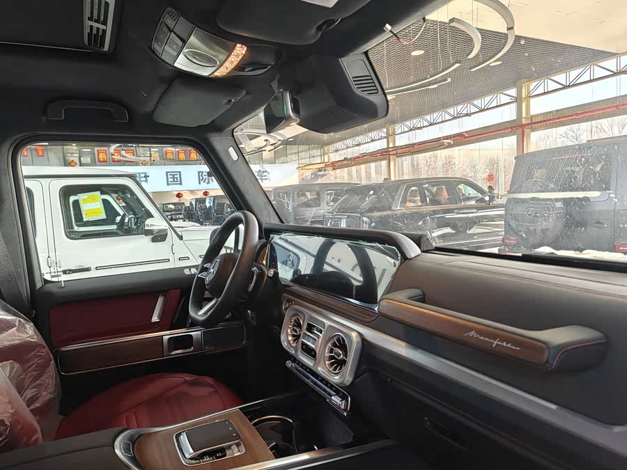 Mercedes-Benz car image #6