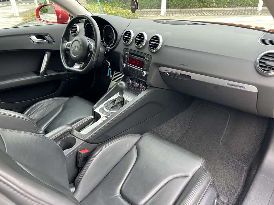 Audi TT 2008 image de voiture #6