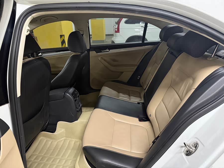 Volkswagen Sagitar 2015 imagen de coche #6