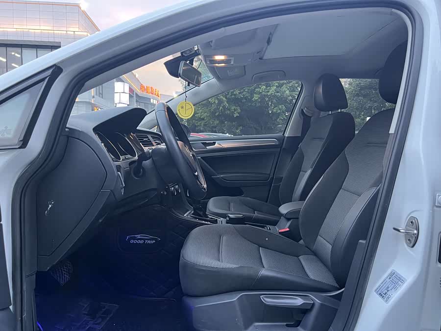 Volkswagen Golf 2020 #6 Volkswagen Golf 2020 изображение автомобиля #6