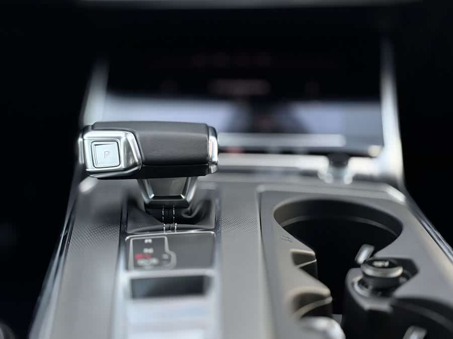 Audi A6 (Imported) 2024 #6 Audi A6 (Imported) 2024 изображение автомобиля #6