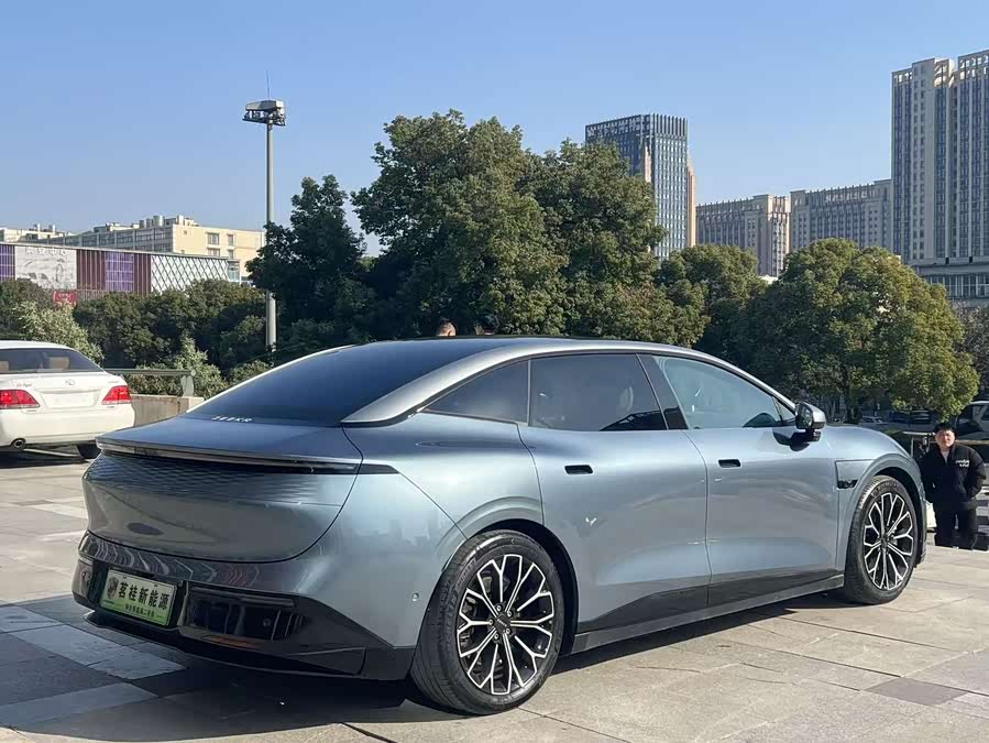 极氪 极氪007 2024 汽车图片 #6