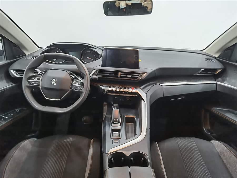 Peugeot 5008 2020 car image #6
