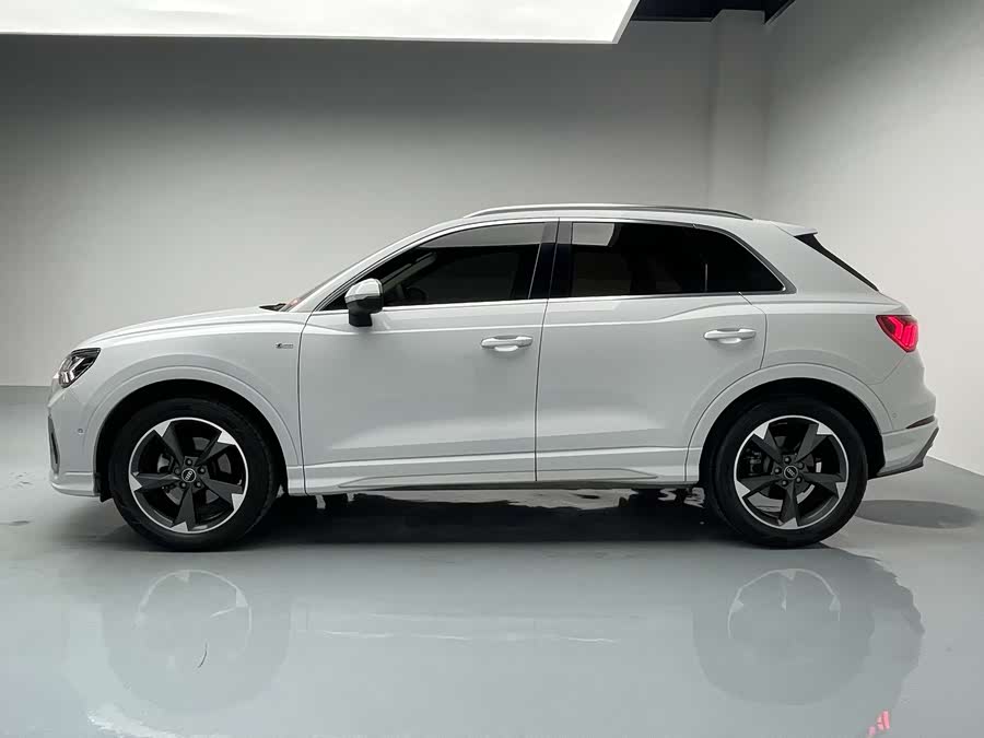Audi Q3 2022 imagem de carro #6