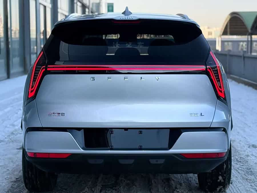 GEELY Boyue L 2025 car image #6