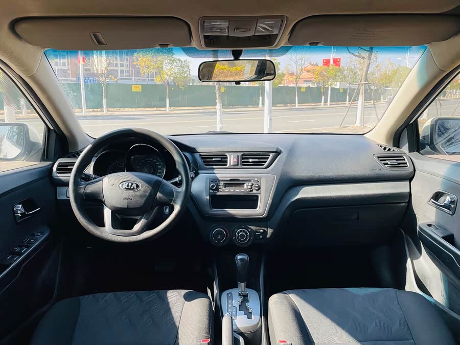 起亚 起亚K2 2012 汽车图片 #6