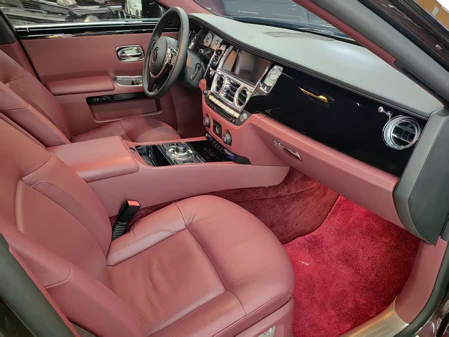 Rolls-Royce Ghost 2012 car image #6