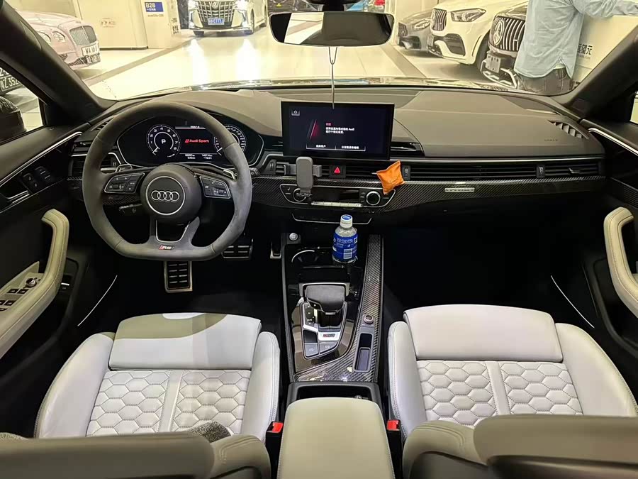 Audi RS 4 2021 car image #6