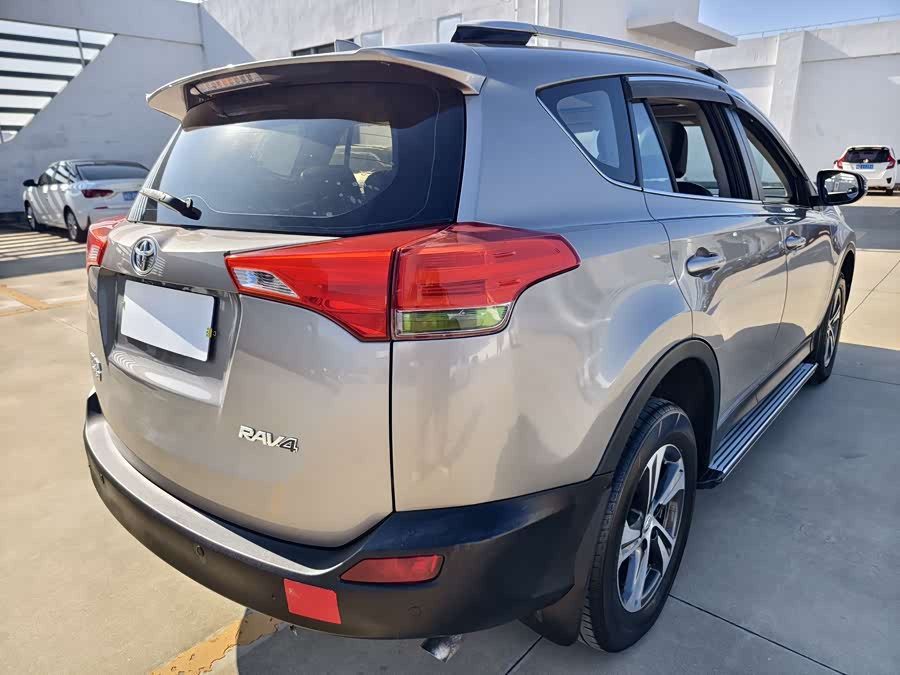 Toyota RAV4 2016 #6 Toyota RAV4 2016 car image #6