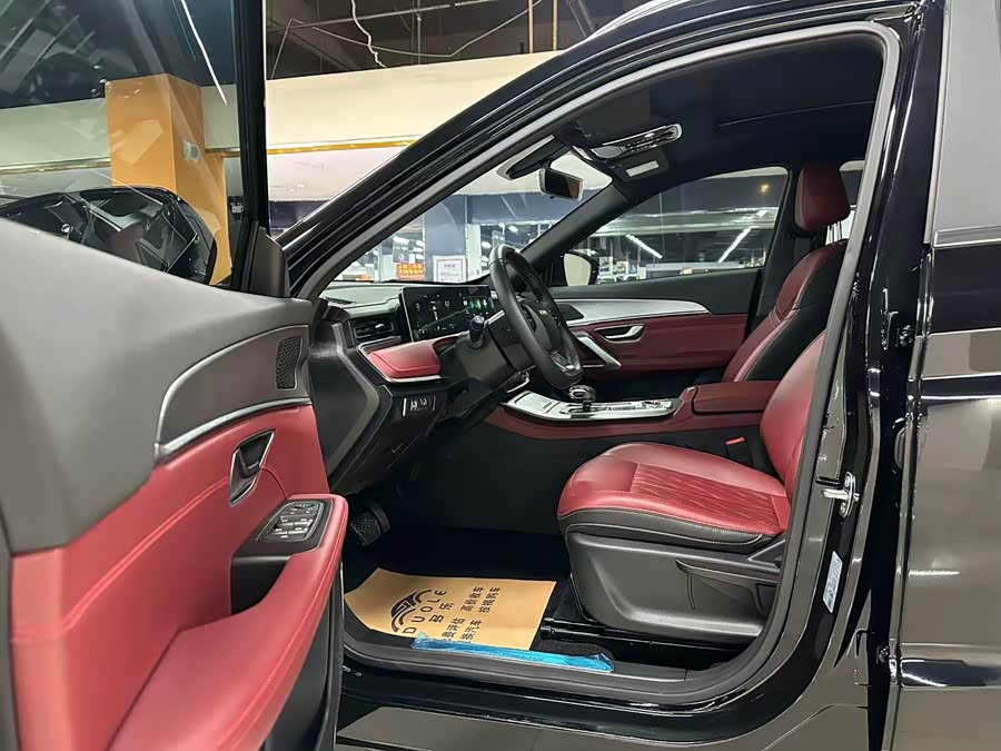 Jetour X70 PLUS 2025 #6 Jetour X70 PLUS 2025 car image #6