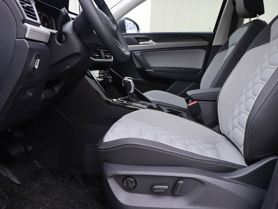 Volkswagen Tayron 2020 #6 Volkswagen Tayron 2020 car image #6