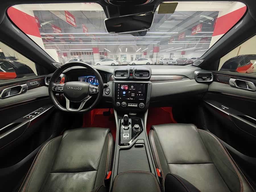 Lynk & Co 03 2020 car image #6