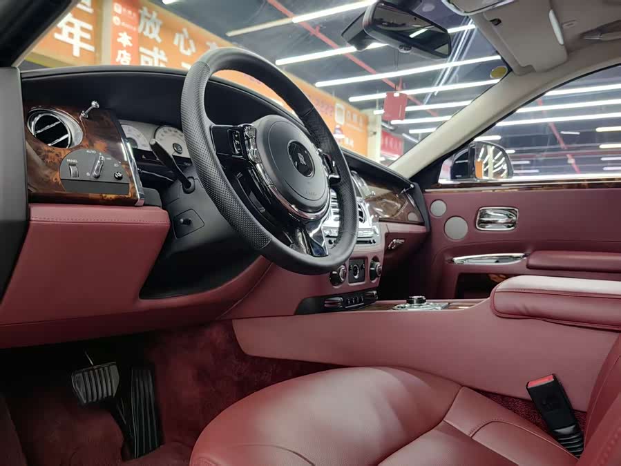 劳斯莱斯 古思特 2013 汽车图片 #6