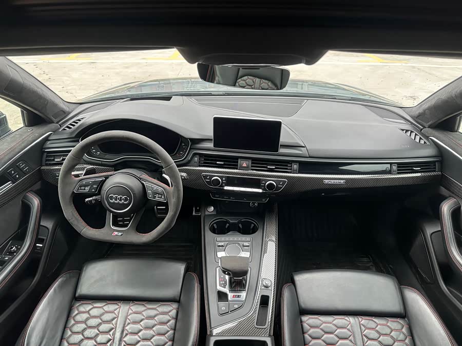 Audi RS 4 2019 car image #6