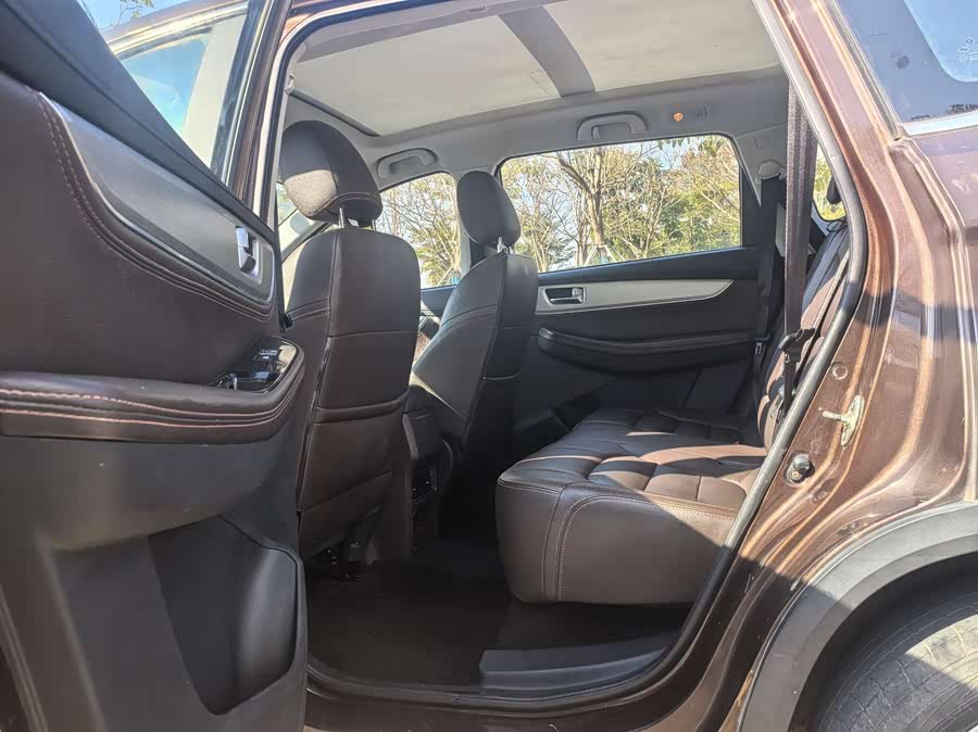 Forthing JOYEAR X5 2019 صورة سيارة #6