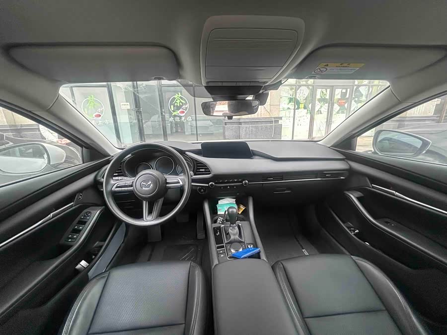 Mazda 3 Axela 2018 صورة سيارة #6