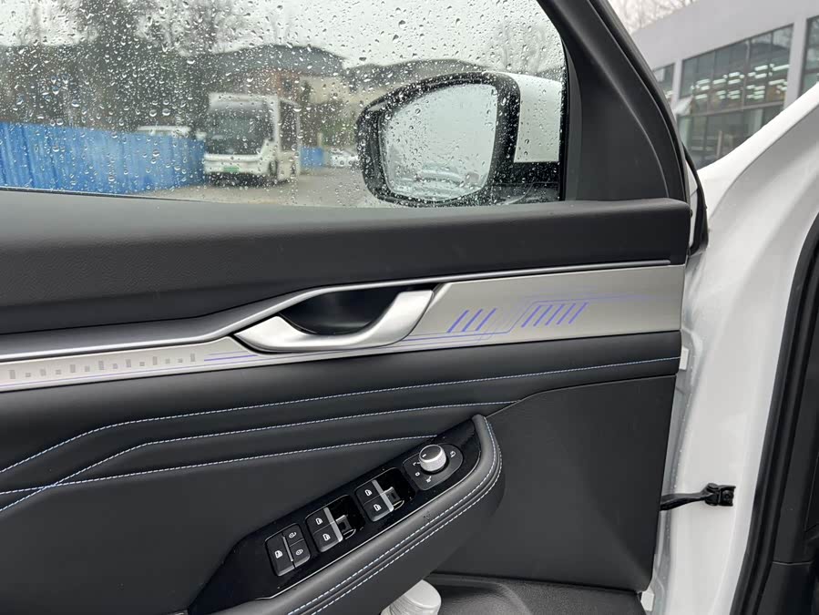 GEELY Preface 2025 #6 GEELY Preface 2025 car image #6