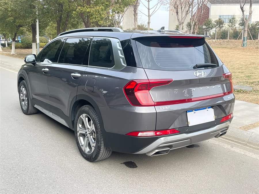 Hyundai Santa Fe 2021 car image #6