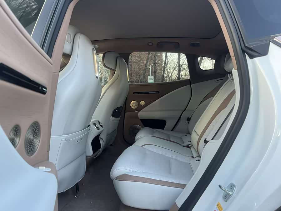 Avatr 07 2025 immagine di auto #6