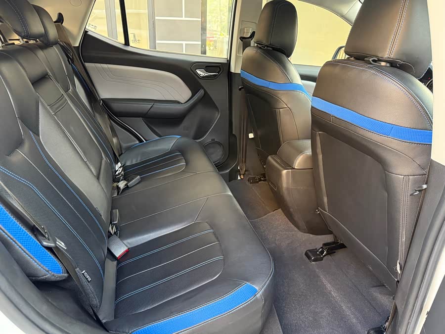 Soueast DX3 EV 2018 car image #6