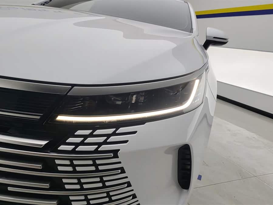 BYD Destroyer 05 2025 #6 BYD Destroyer 05 2025 car image #6