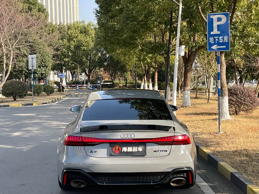 Audi RS 7 2021 car image #6