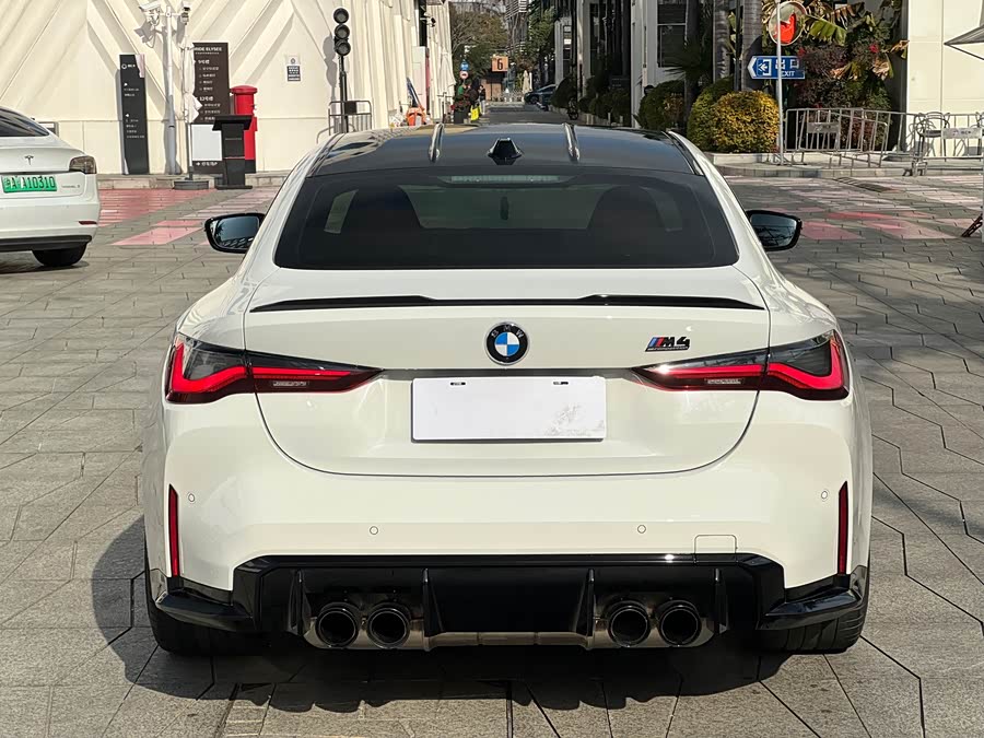 BMW M4 2024 car image #6