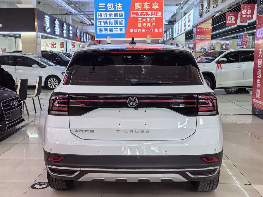 Volkswagen T-Cross 2021 car image #6