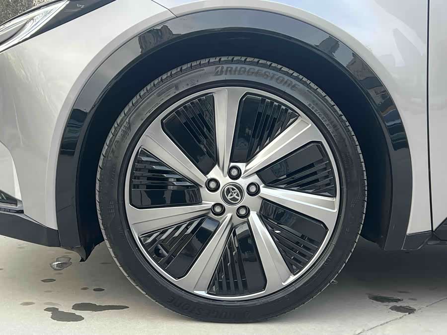 Toyota bZ5 2025 #6 Toyota bZ5 2025 car image #6