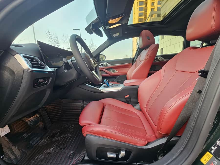 BMW i4 2022 car image #6