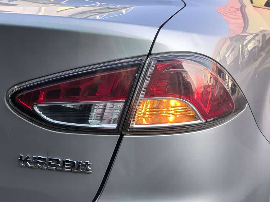 Mazda 2 Sedan 2008 صورة سيارة #6