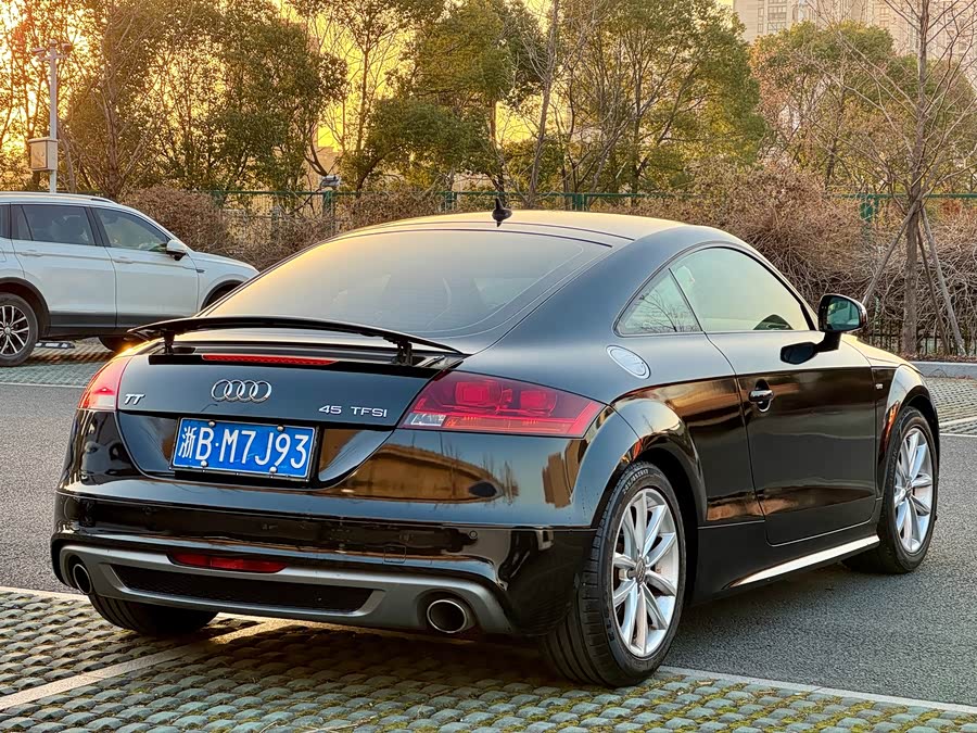 Audi TT 2013 #6 Audi TT 2013 car image #6