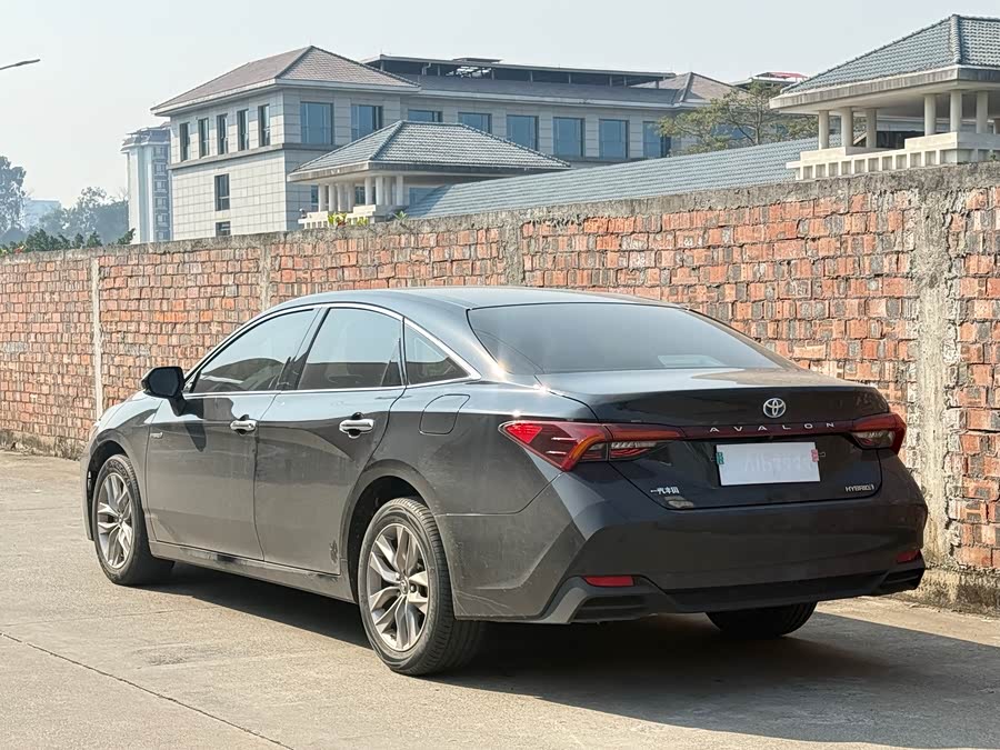 Toyota Avalon 2021 car image #6