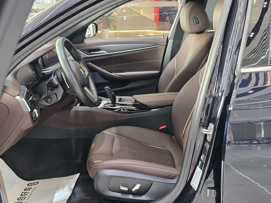 BMW 5 Series 2023 #6 BMW 5 Series 2023 car image #6