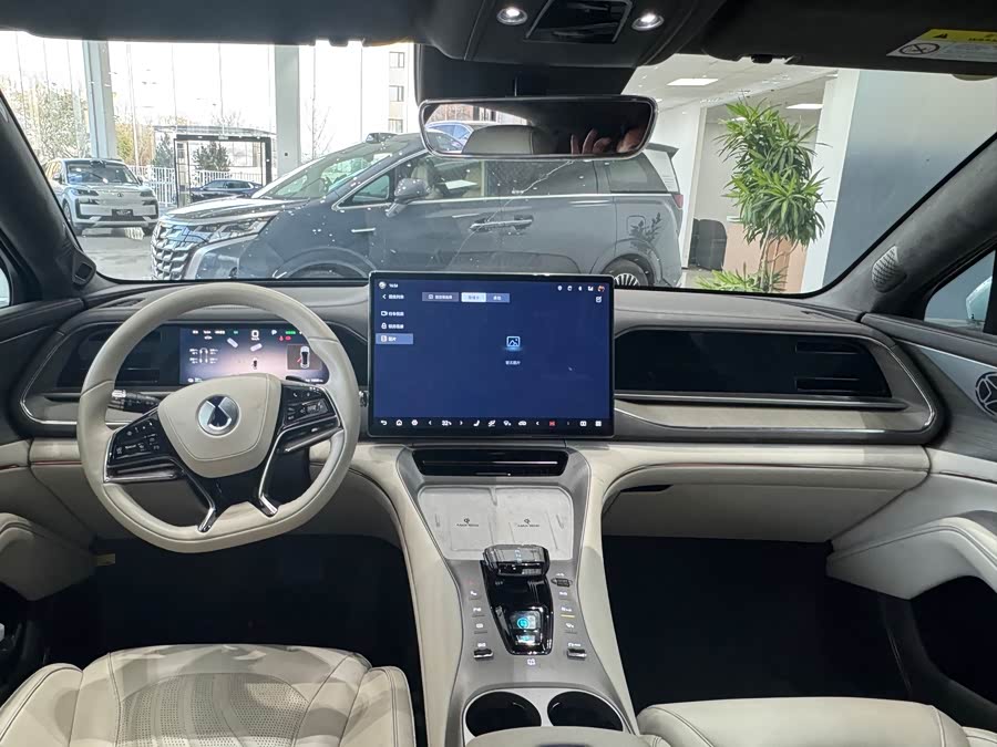 Denza N7 2024 #6 Denza N7 2024 car image #6