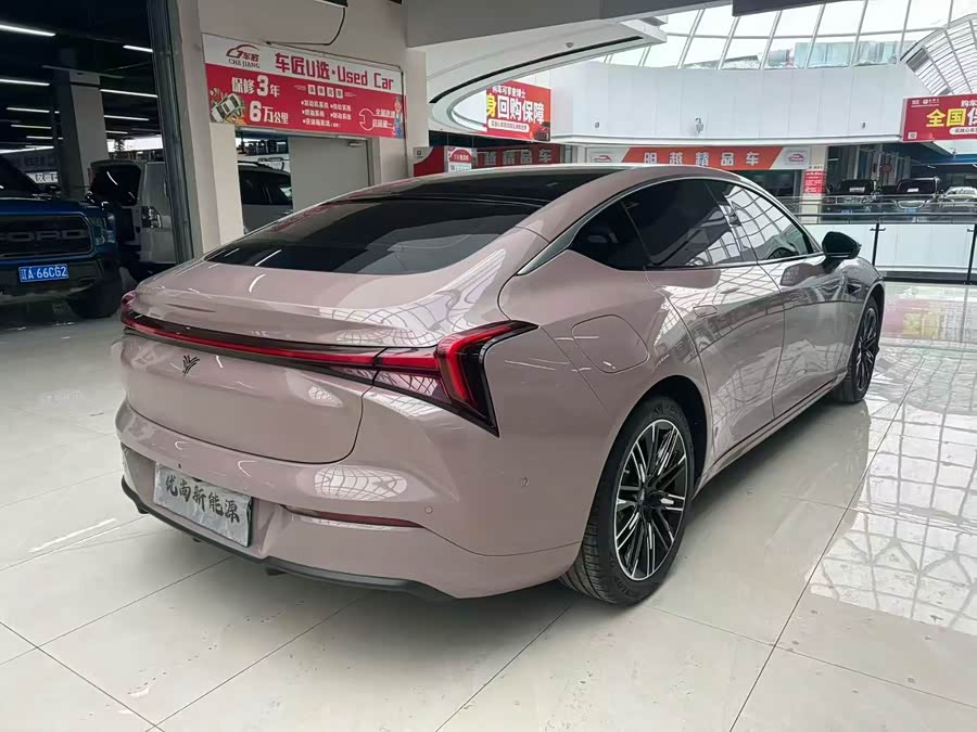 哪吒汽车 哪吒S 2023 汽车图片 #6