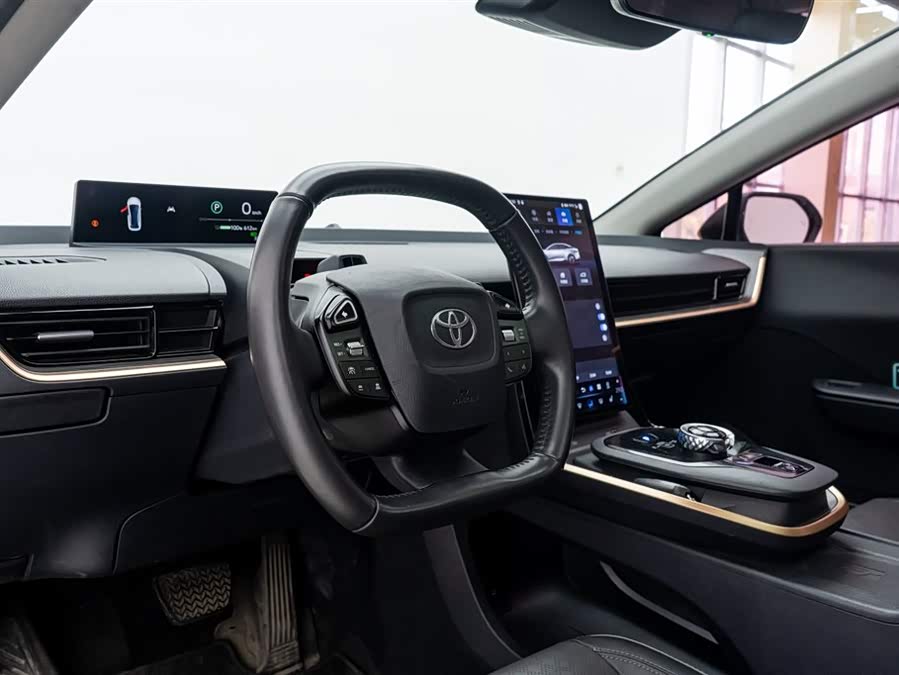 Toyota bZ3 2023 immagine di auto #6