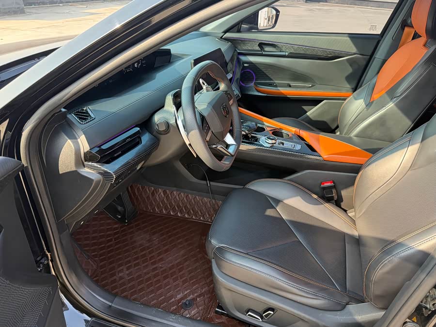 Changan UNI-V 2022 صورة سيارة #6