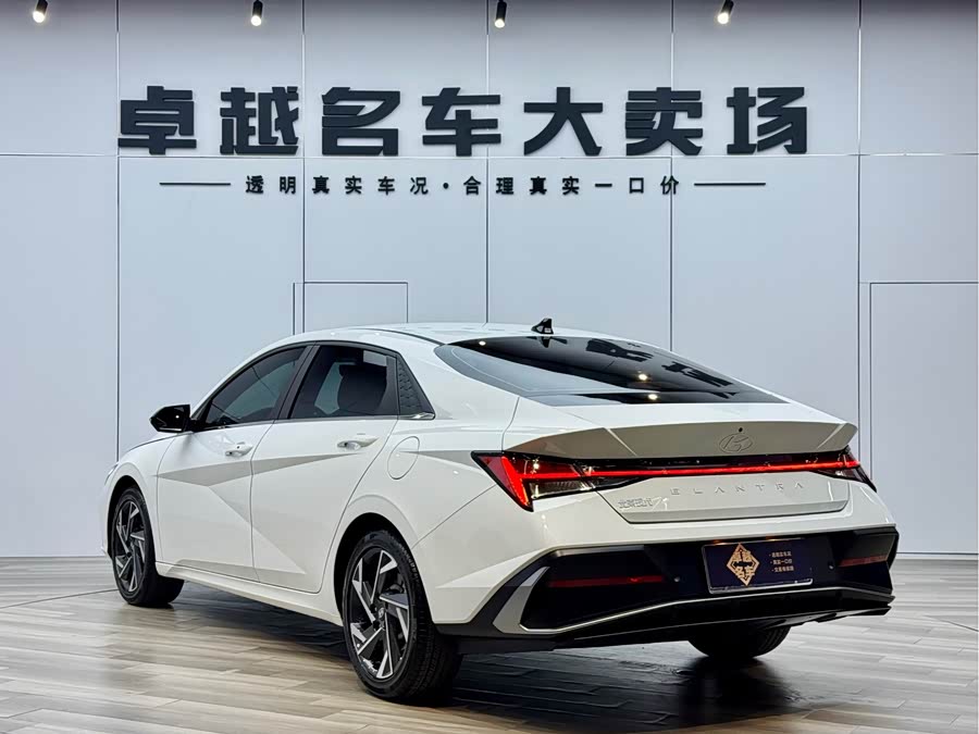 Hyundai Elantra 2025 car image #6
