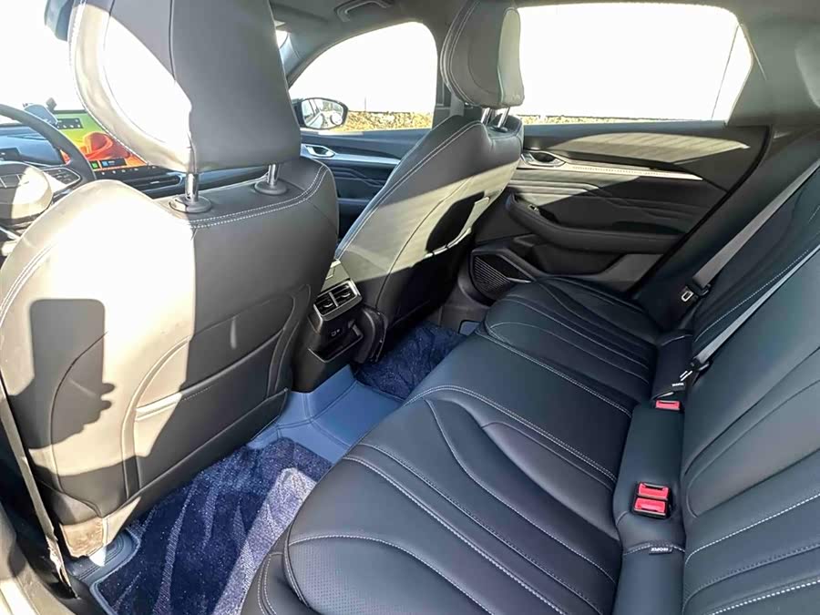 GEELY Preface 2022 car image #6